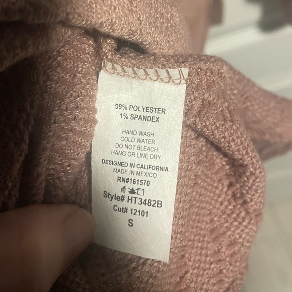 Dusty Mauve Boutique Top with Textured Details and Outseam Hem, Hi-Lo, Small - Picture 5 of 6